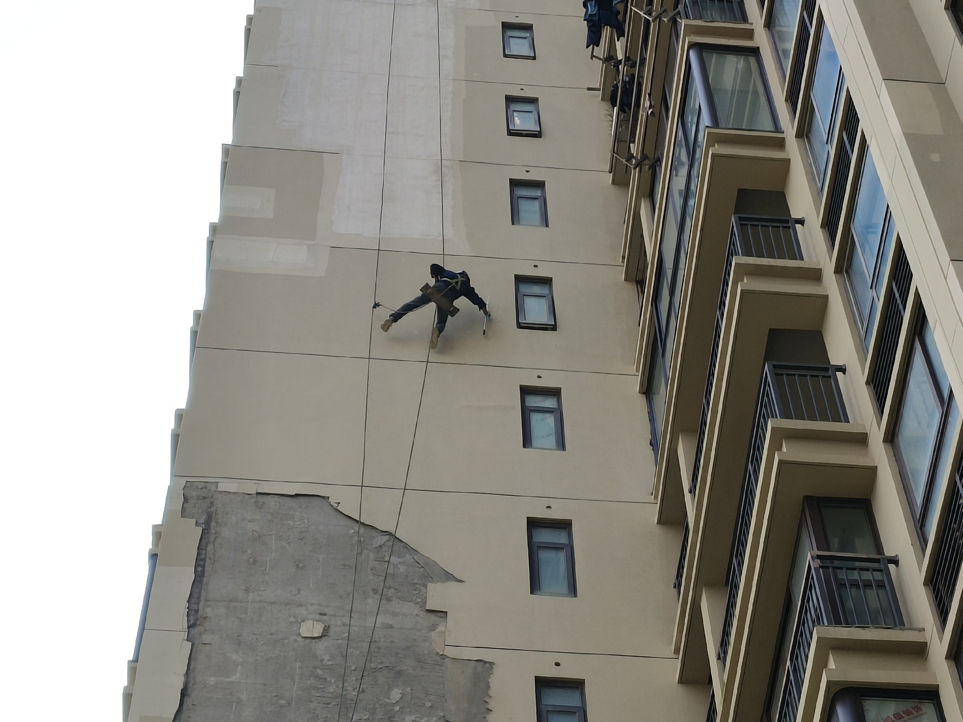 1689818268112901.jpg 1689818268112901.jpg